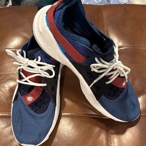 Stylish Men's Nike Huarache Blue and Red Sneakers